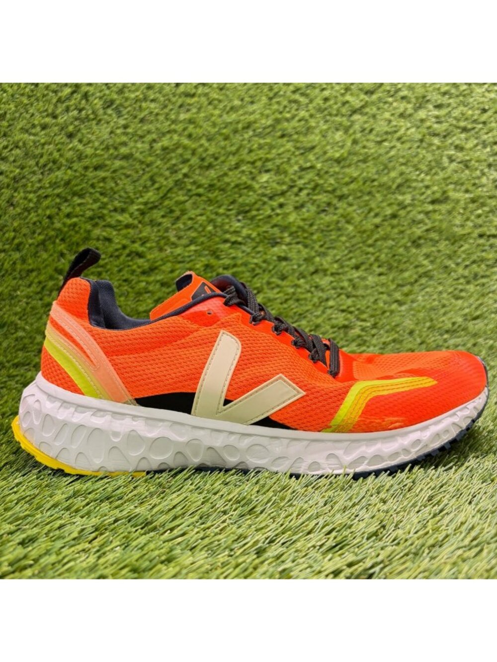 Veja Condor 3 Advanced Mens Size 8 Orange White Athletic Running Shoes Sneakers